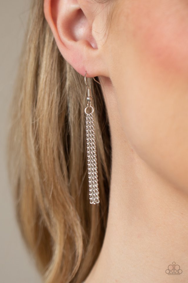 Apparatus Appliqué – Silver Necklace