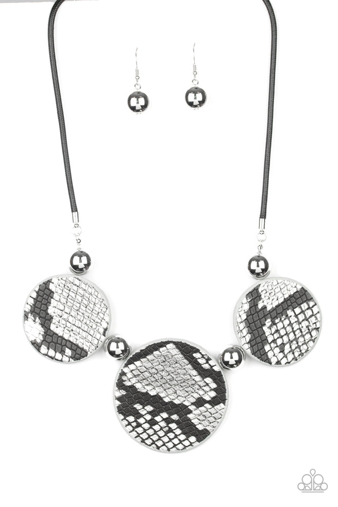 Viper Pit - Black  ~ Paparazzi Everyday / Princess (18") Necklace