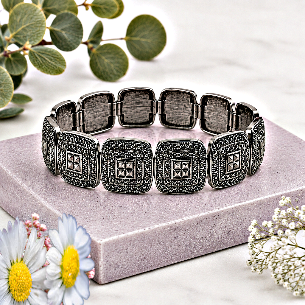 Radiantly Riveria - Black/Gunmetal  Bracelet