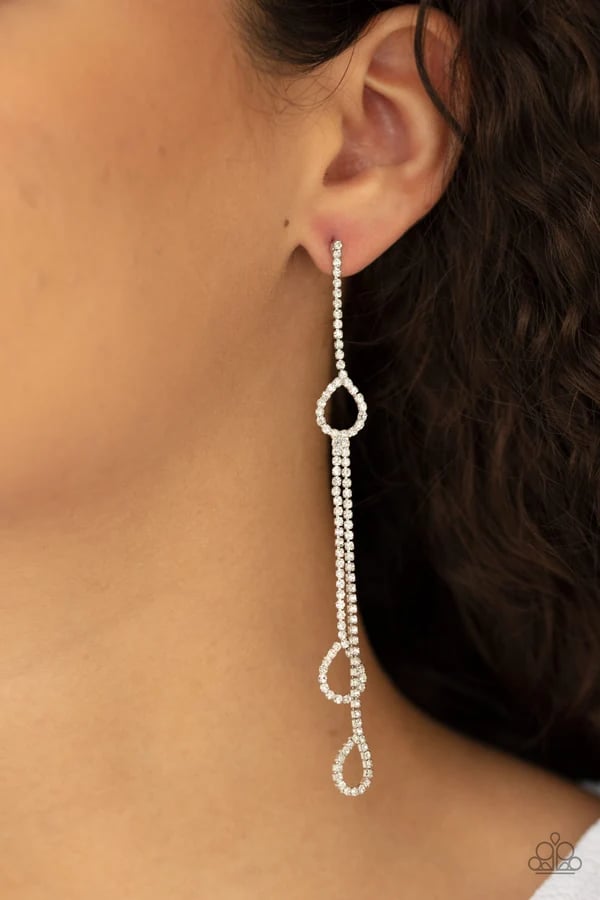 Chance Of REIGN - White Post Earrings
