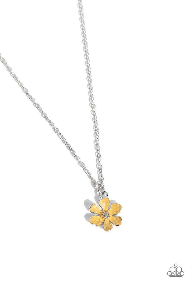 Cottage Retreat - Yellow  ~ Paparazzi Everyday/Princess (18") Necklace