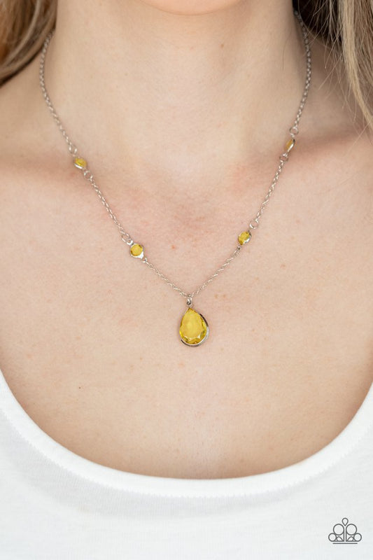 Romantic Rendezvous - Yellow ~ Paparazzi Everyday/Princess (18") Necklace