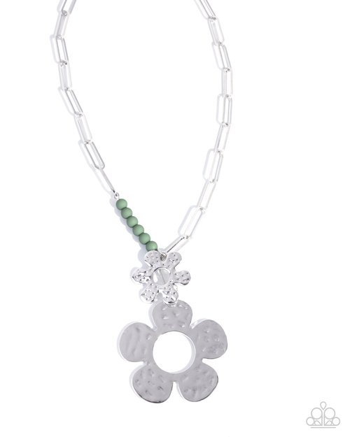 Seeing Floral - Green  ~ Paparazzi Mid-Length / Layering (20–24") Necklace