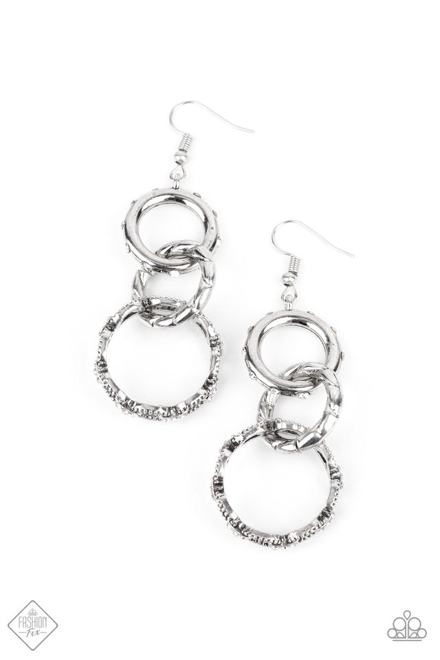 Shameless Shine — Silver Interlocking Rings 💍✨ Earrings